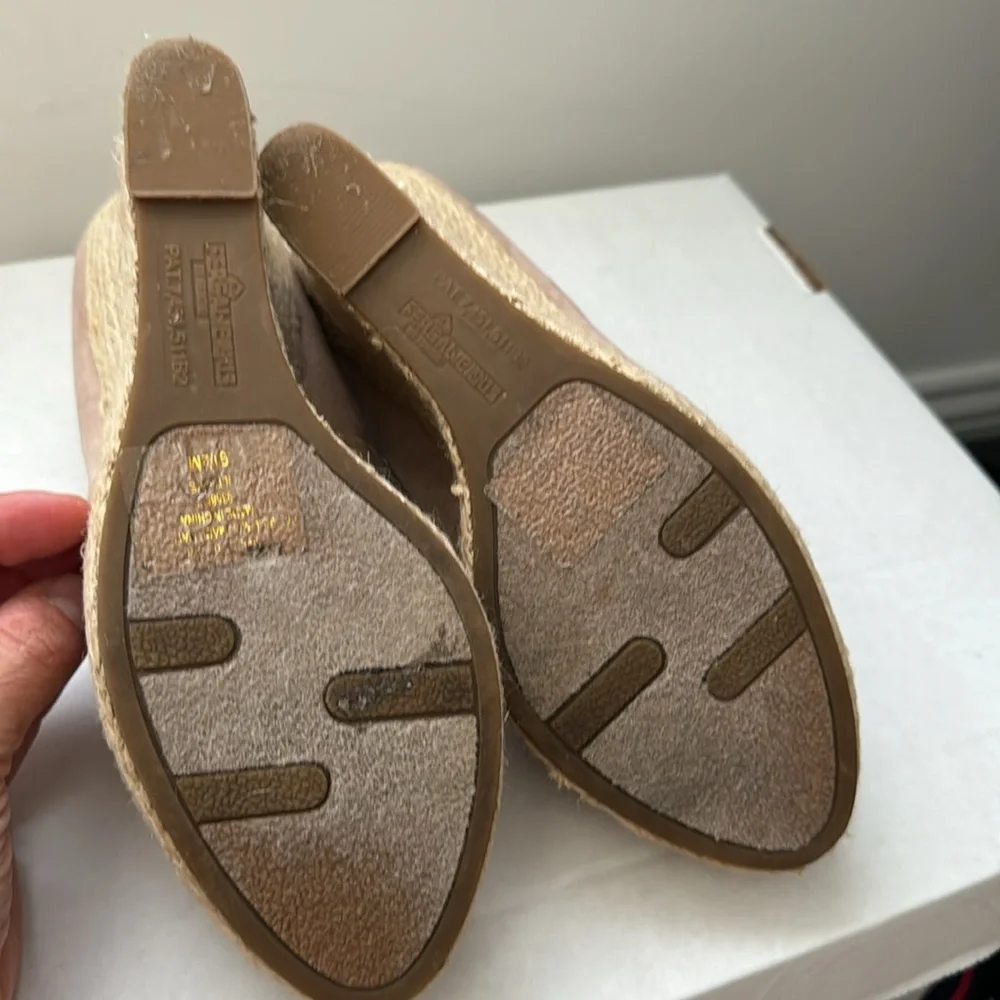 Fergalicious beautiful nude wedge. 9.5 EUC Slight discoloration on‎ wedge